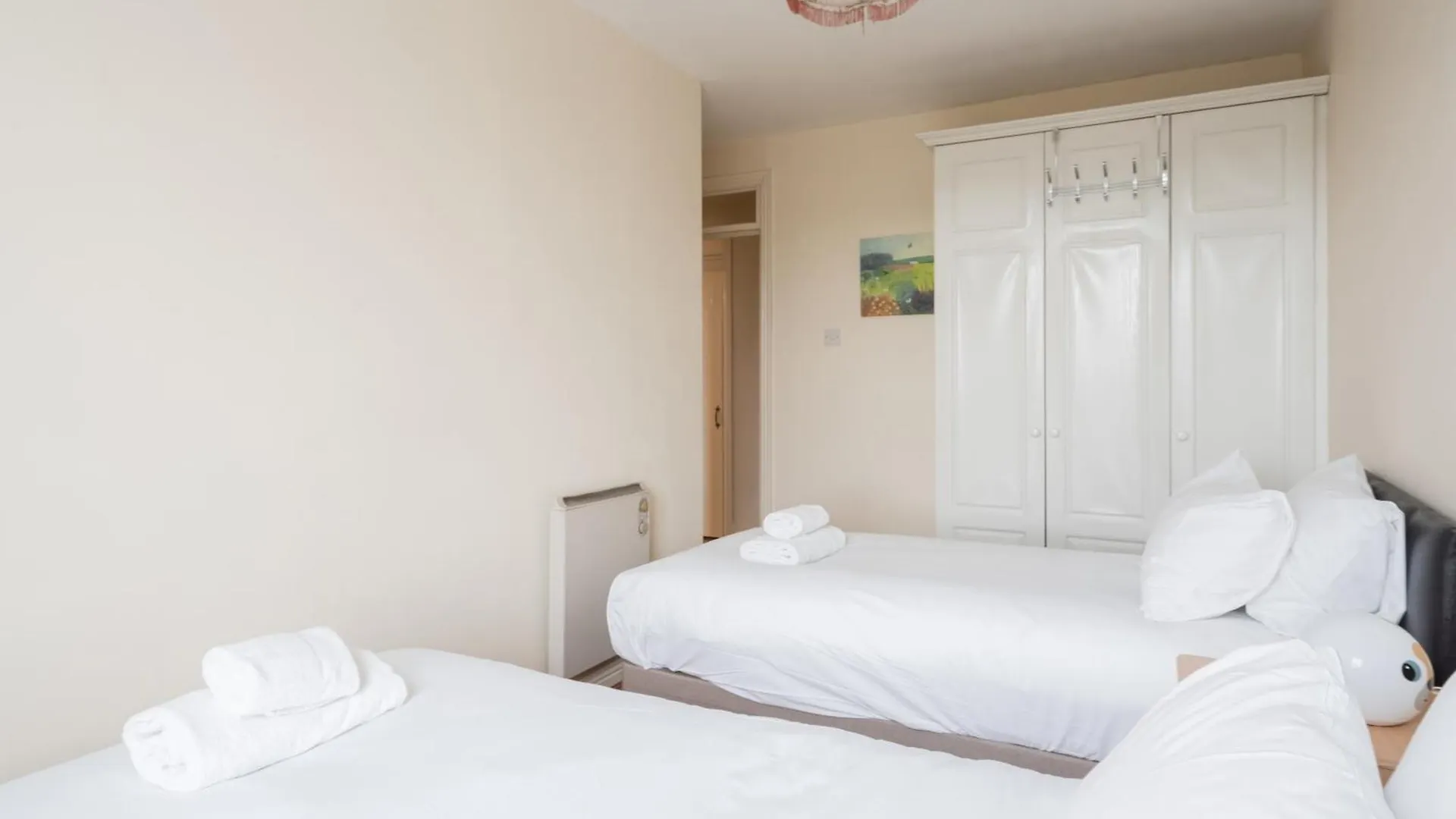 Central 2Bd Flat In Heart Of دبلن شقة